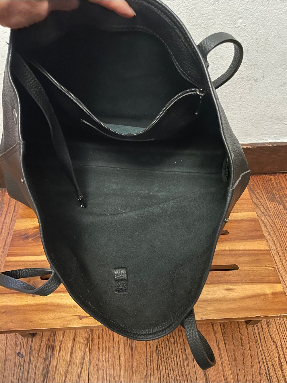 Longchamp Roseau Large Leather Tote black Pebbled leather toggle closure - Picture 13 of 15